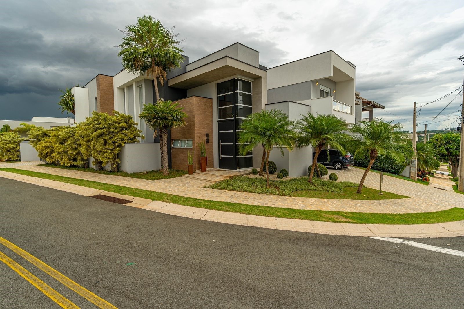 CASA À VENDA NO SWISS PARK – CAMPINAS/SP